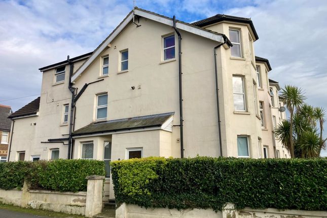 Flat to rent in Arthur Road, Horsham