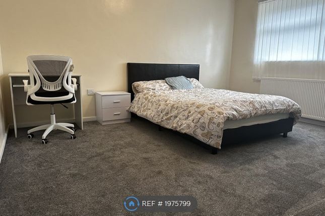 Room to rent in Hendre Gardens, Nottingham