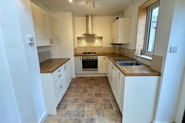 Carclew Avenue, Newquay photo 4