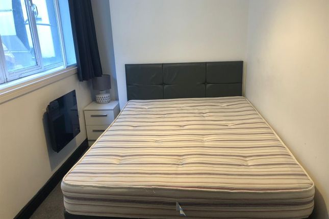 Flat to rent in 17 North John Street, Liverpool