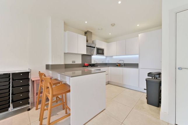 Putney Hill, Putney Heath photo 3