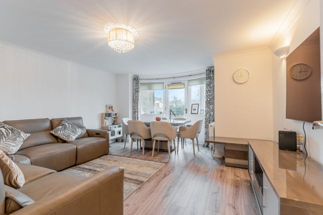 38, Fernlea, Glasgow photo 2