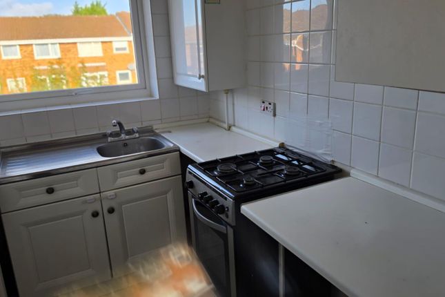Shurland Avenue, Barnet photo 5