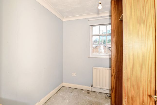 258, High Street, Rochester photo 4