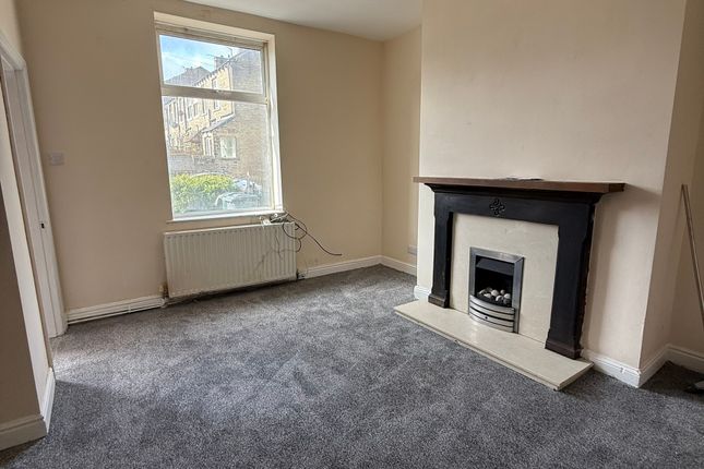 216, Bradford Road, Bradford photo 2