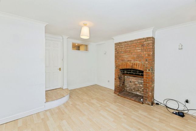 13, Park Street, Hungerford photo 2