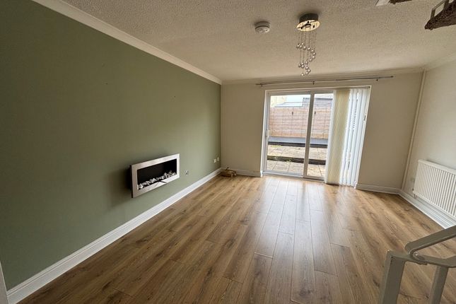 72, SWANSEA photo 4