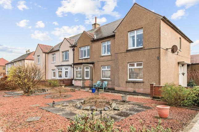 3-bed flat on 21, Elizabeth Avenue, Grangemouth, £140,000