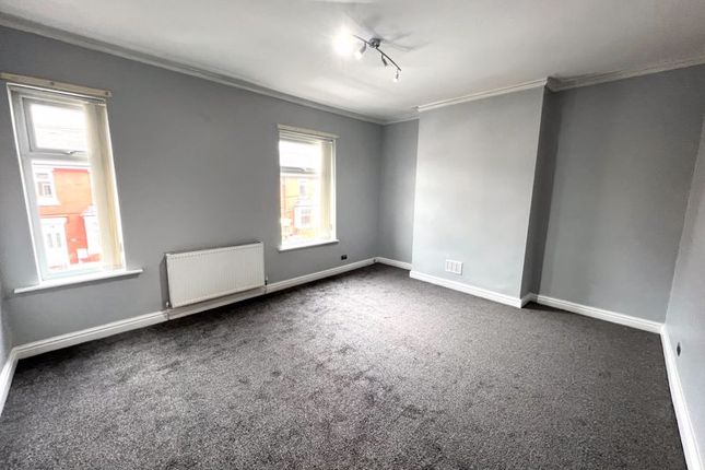 Terraced house to rent in Duffield Road, Salford
