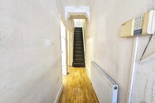 45 Symons Street, Salford photo 2