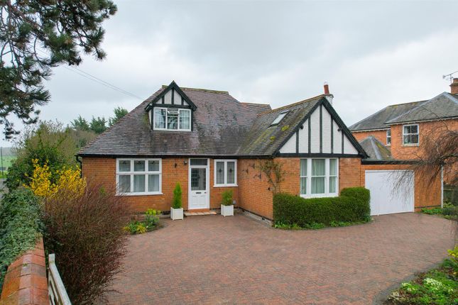 Thumbnail Detached house for sale in London Road, Shipston-On-Stour
