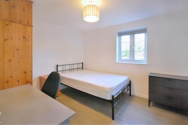 Flat to rent in Hardie's Point, Colchester