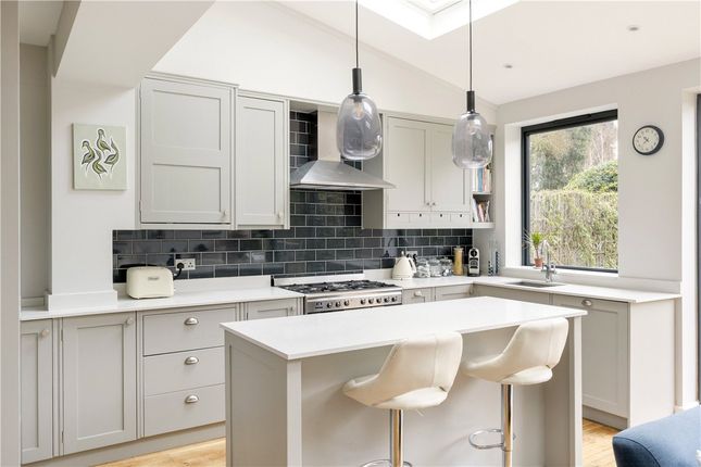 15, Magdalen Road, London photo 4