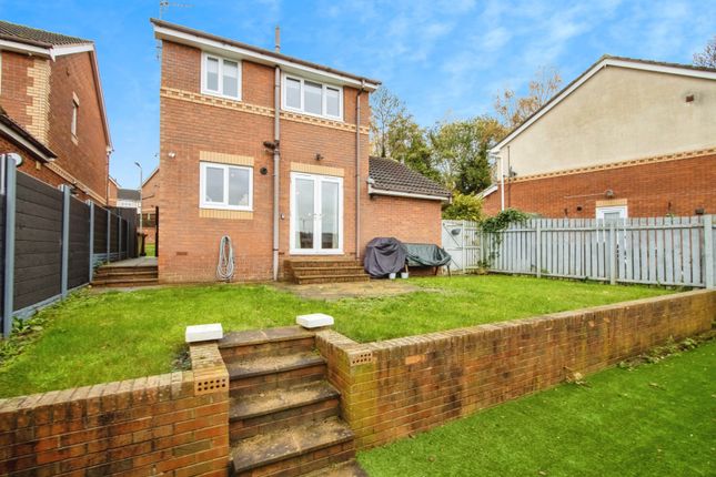 3-bed detached on 3, Beck Rise, Pontefract, £220,000