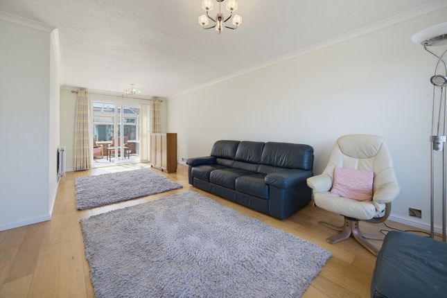 9, Bryn Road, Bridgend photo 4