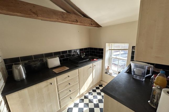 Flat 3, Meridian Place, 116a, Eastgate, Louth photo 5