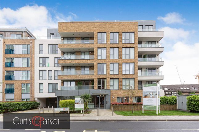 Apt. 7, The Glenbrook, 85,, Glenthorne Road, London photo 3