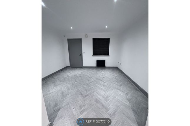 Eaton Grange Aberford Road, Leeds photo 3