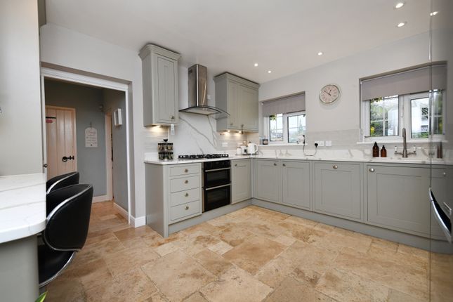 Robins Nest, 1, Bird Lane, Brentwood photo 4