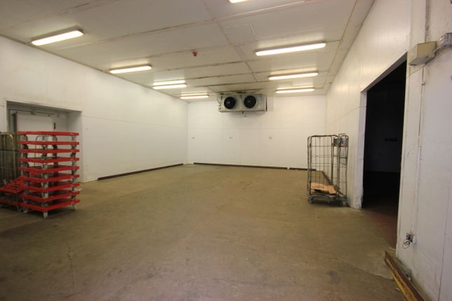 Thumbnail Warehouse to let in Transfesa Road, Paddock Wood