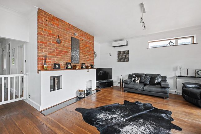 5, Manor Farm Close, Aylesbury photo 4