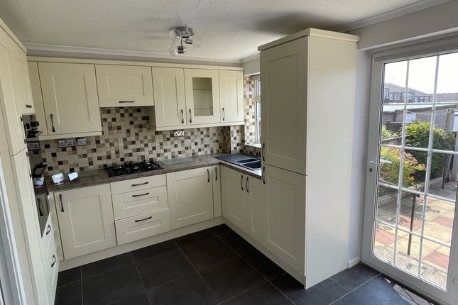61 Gleneagles Drive, Arnold, Nottingham photo 4