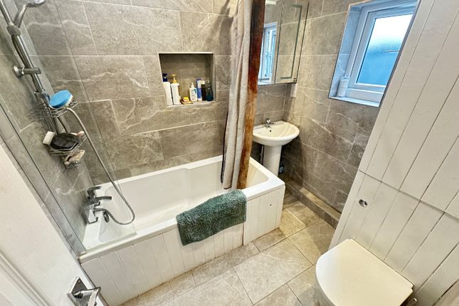 5, Ramridge Road, Luton photo 3