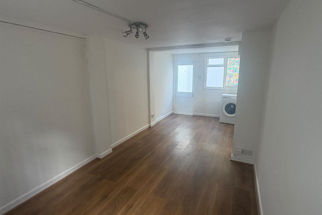 Upper Market Street, Hove photo 4