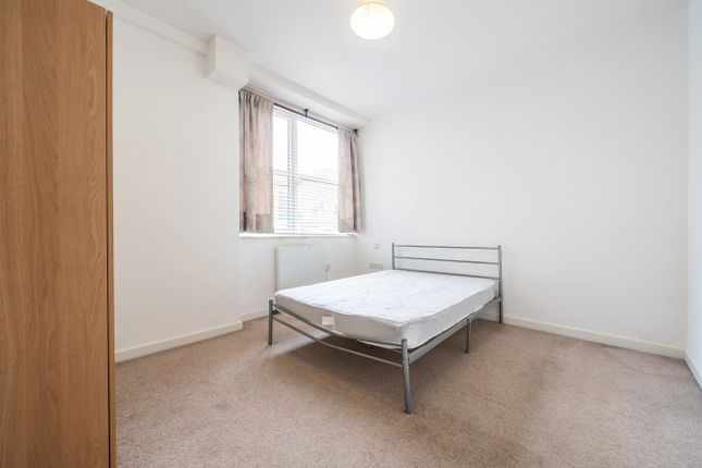 Flat 11, Trinity Court,, Emmview Close, Berkshire photo 3