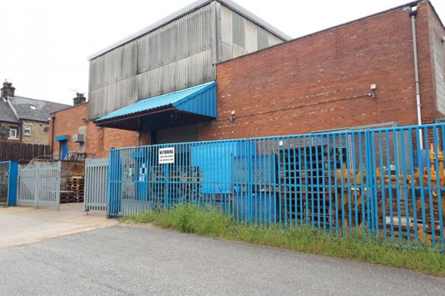 Industrial to let in Bradford Road, Stanningley, Leeds