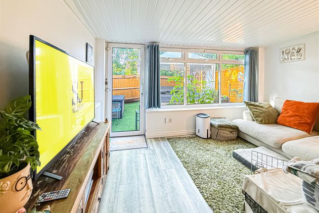 23, Leslie Park, Burnham-On-Crouch photo 4