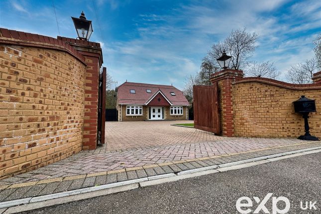 Thumbnail Detached house for sale in Beechwood Gardens, Culverstone, Meopham, Kent
