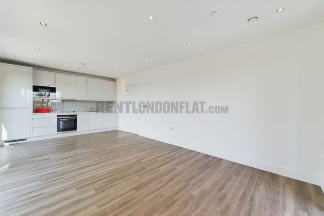 Thumbnail Flat to rent in Aerodrome Road, Colindale