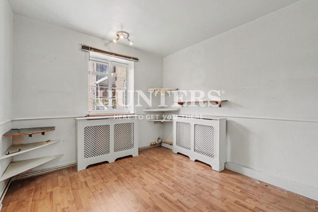 Flat 24, Dibdin House, Maida Vale, London photo 4