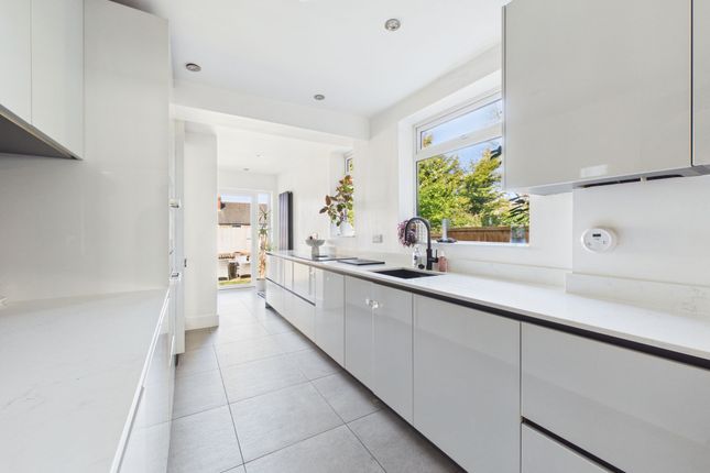 11 Waldeck Road, Nottingham photo 4