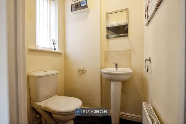 Swarcliffe Avenue, Leeds photo 3