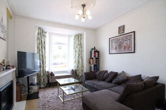 2, Woodland Terrace, Pontypridd photo 3