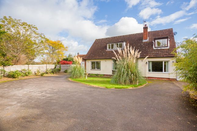 Detached house for sale in Newtown Common, Newbury