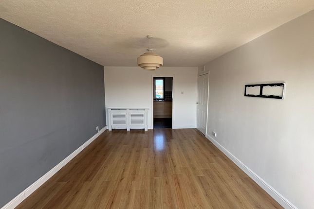 4c York Way, Renfrew photo 3