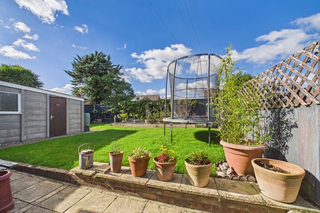 9 Romney Road, Polegate photo 4