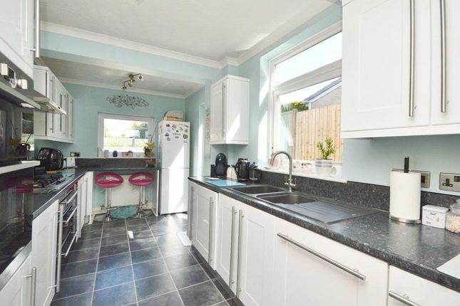 31, Kelston Grove, Bristol photo 3