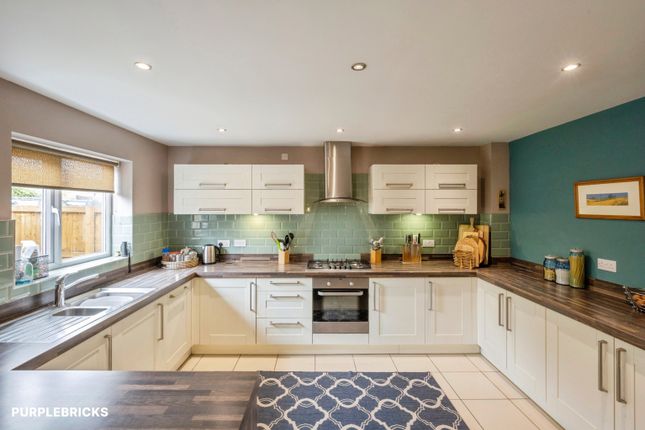 30, Kingsbrook Chase, Rotherham photo 4