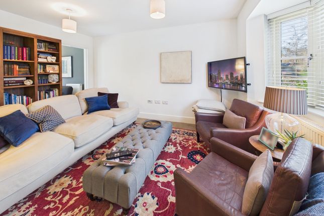 29 Mitchell Way, Cheltenham photo 4