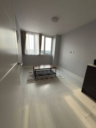 Flat 35 BARTHOLOMEW COURT, HIGH STREET, Waltham Cross photo 5