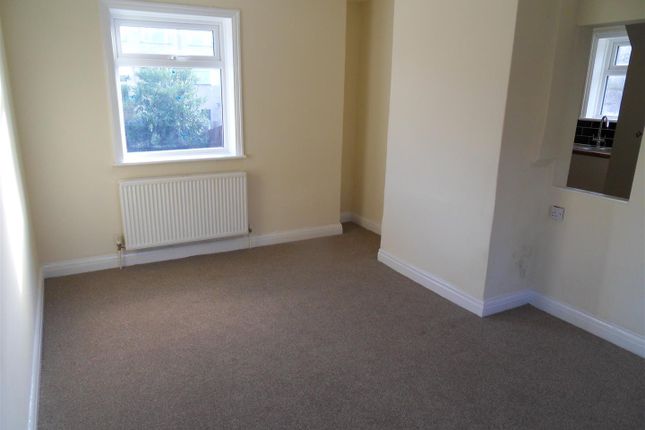 12, Ashbourne Haven, Bradford photo 4