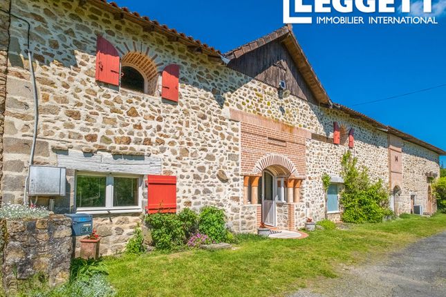 Thumbnail Villa for sale in La Chapelle-Montbrandeix, Haute-Vienne, Nouvelle-Aquitaine
