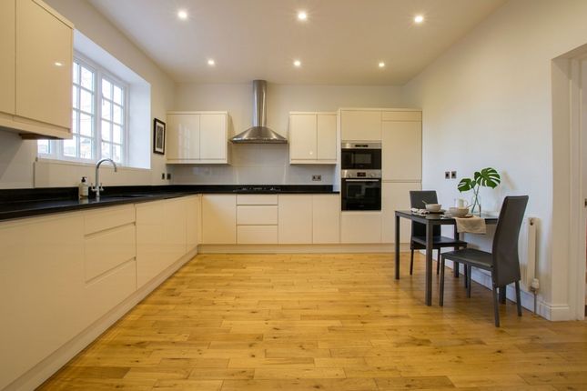52 Knighton Road, Leicester photo 3