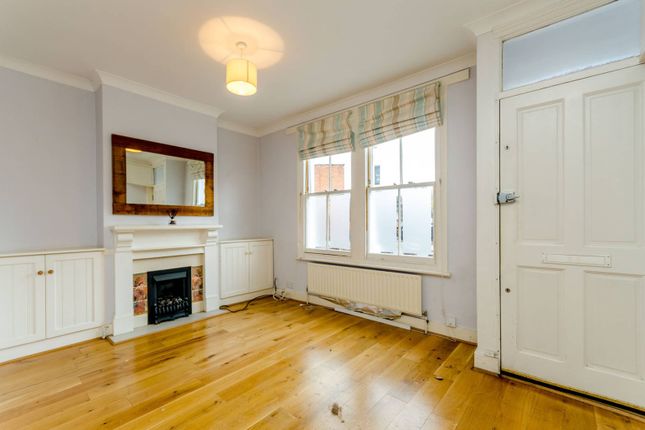 Thumbnail Flat to rent in Lydden Grove, Earlsfield, London