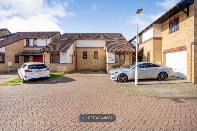 Hillgrounds Road, Kempston, Bedford photo 2