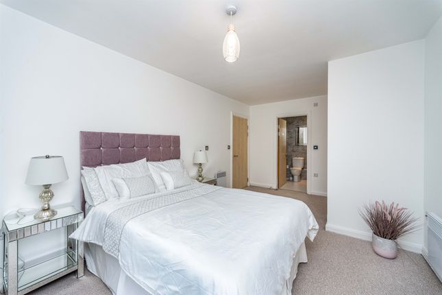 Flat for sale in Churchill Way, Cardiff